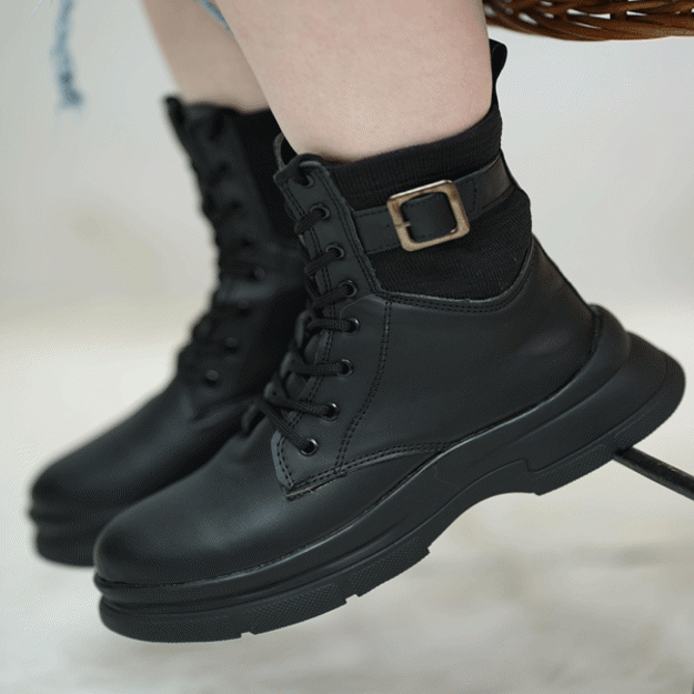 تصویر  نیم بوت سگک دار بغل کش