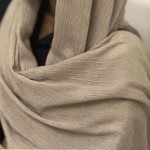 تصویر  شال حصیری دور ریش