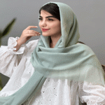 تصویر  شال لینن دور ریش