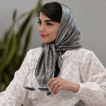 تصویر  روسری دور مرواریدی