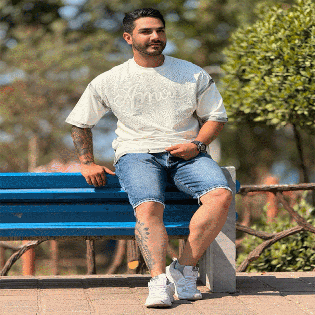 تصویر  تیشرت مردانه نگینی سفید