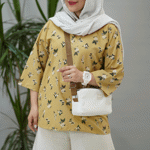 تصویر  شومیزجلو بسته گل گچی