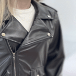 تصویر  کت چرم پایین کمربندی