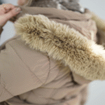 تصویر  کاپشن زیپ گل دار