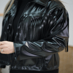 تصویر  کت چرم ریش دار