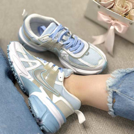 تصویر  کتونی نایک V2K