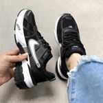 تصویر  کتونی نایک دو رنگ