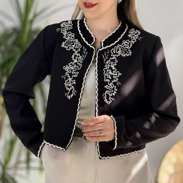 تصویر  کراپ کت مغزی دوزی مزونی