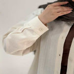 تصویر  شومیز پشت پیله