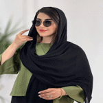 تصویر  شال مشکی منگوله دار