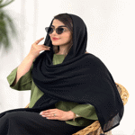 تصویر  شال مشکی منگوله دار